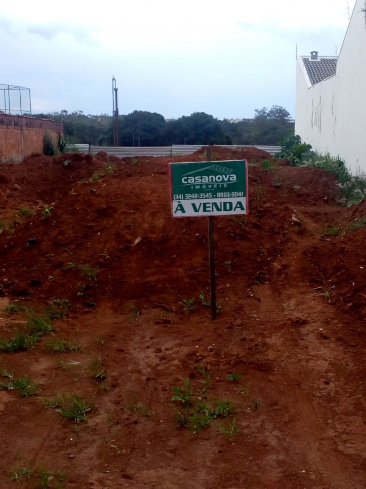 #VD 1492 - Área para Venda em Araguari - MG