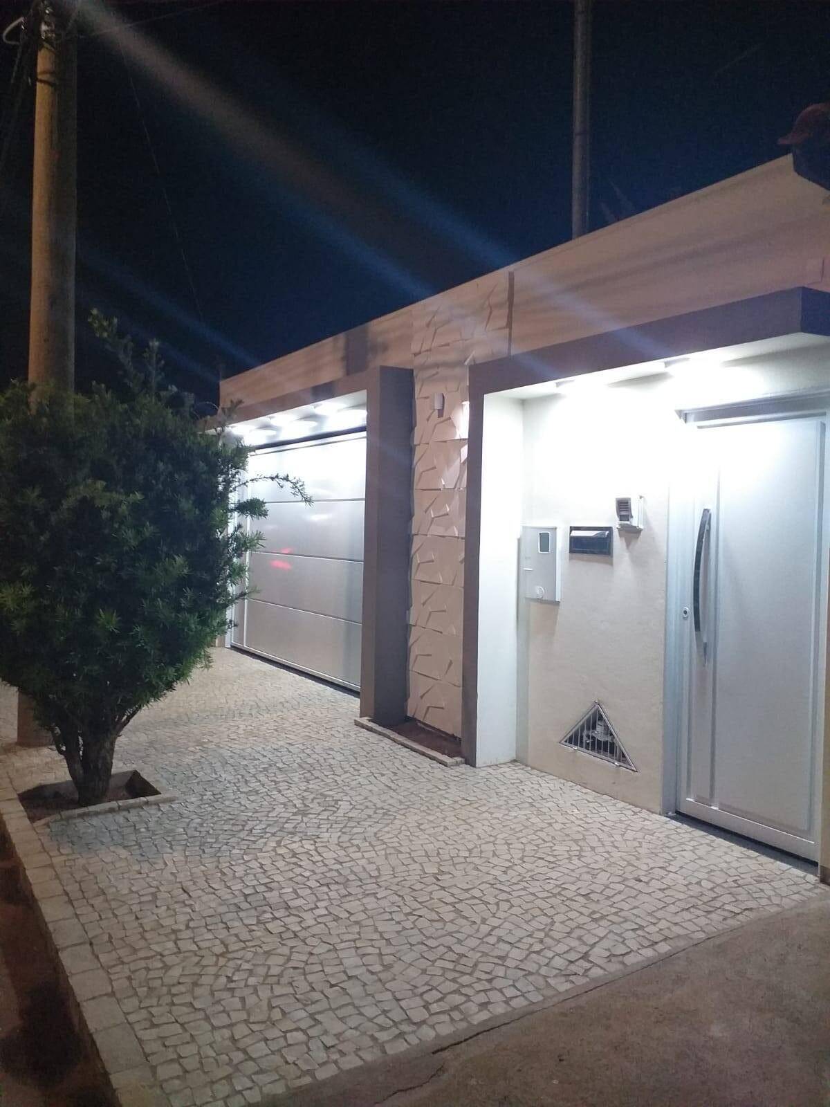 #VD 1890 - Casa para Venda em Araguari - MG