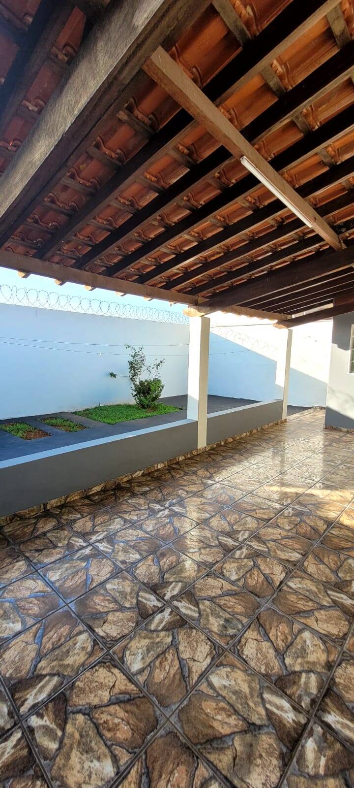 #VD 1990 - Casa para Venda em Araguari - MG