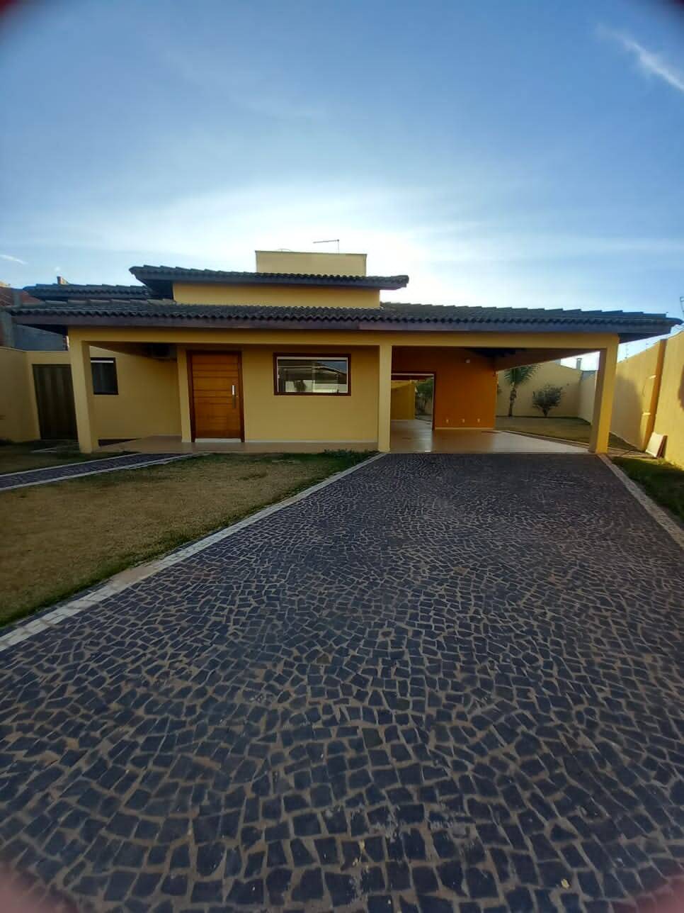 #VD 2085 - Casa para Venda em Araguari - MG