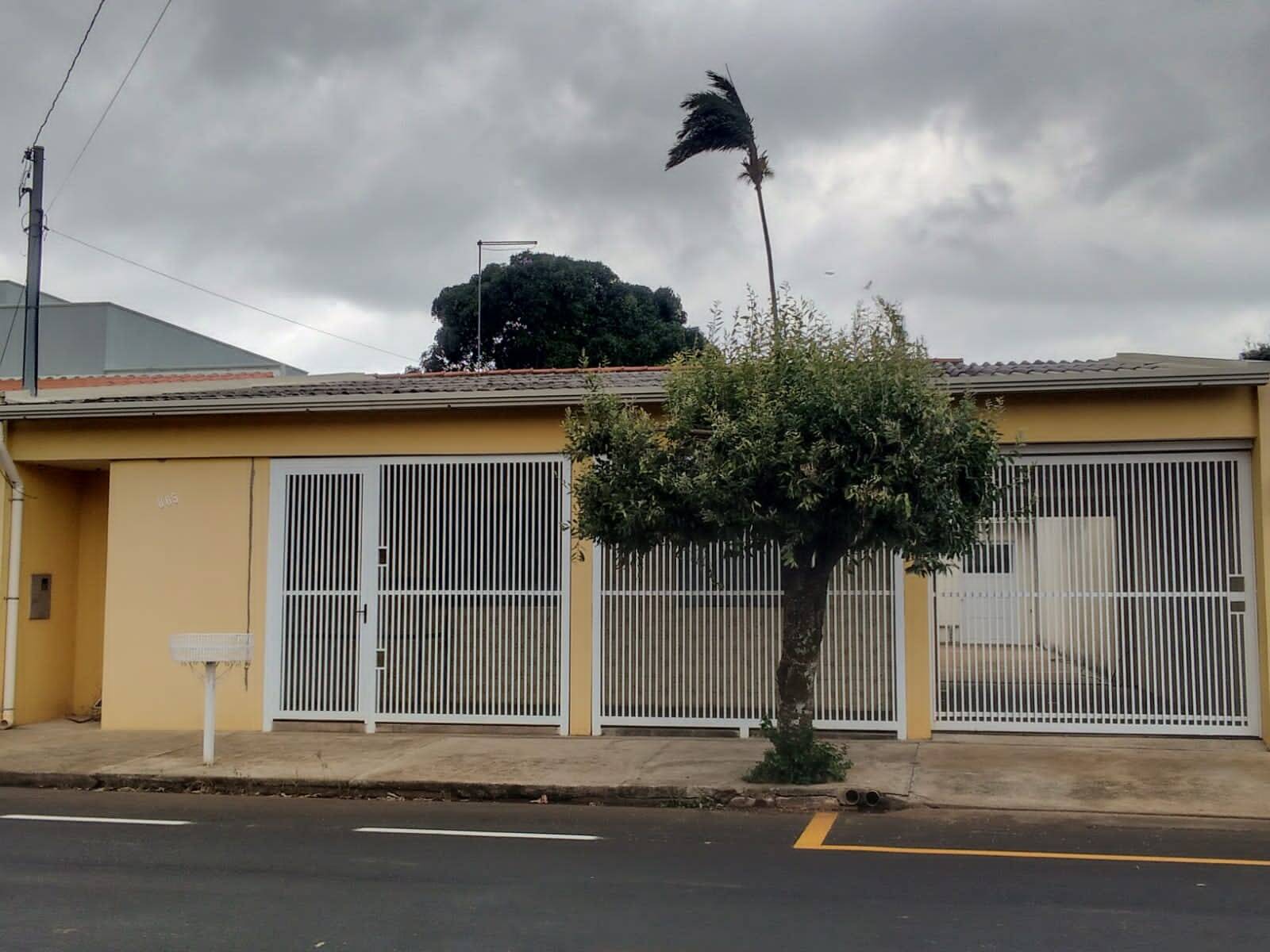 #VD 2121 - Casa para Venda em Araguari - MG