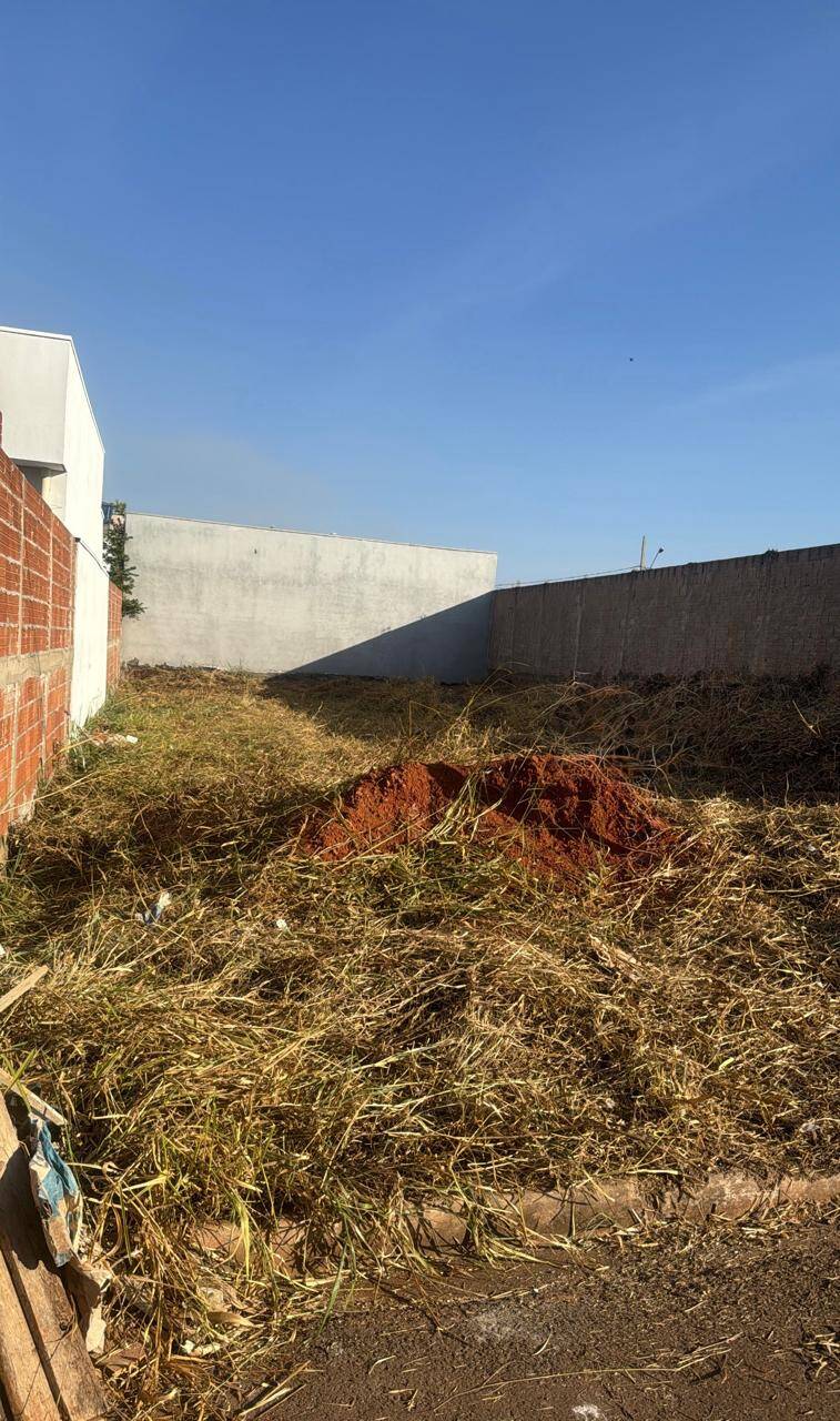 ##VD 22438 - Terreno para Venda em Araguari - MG