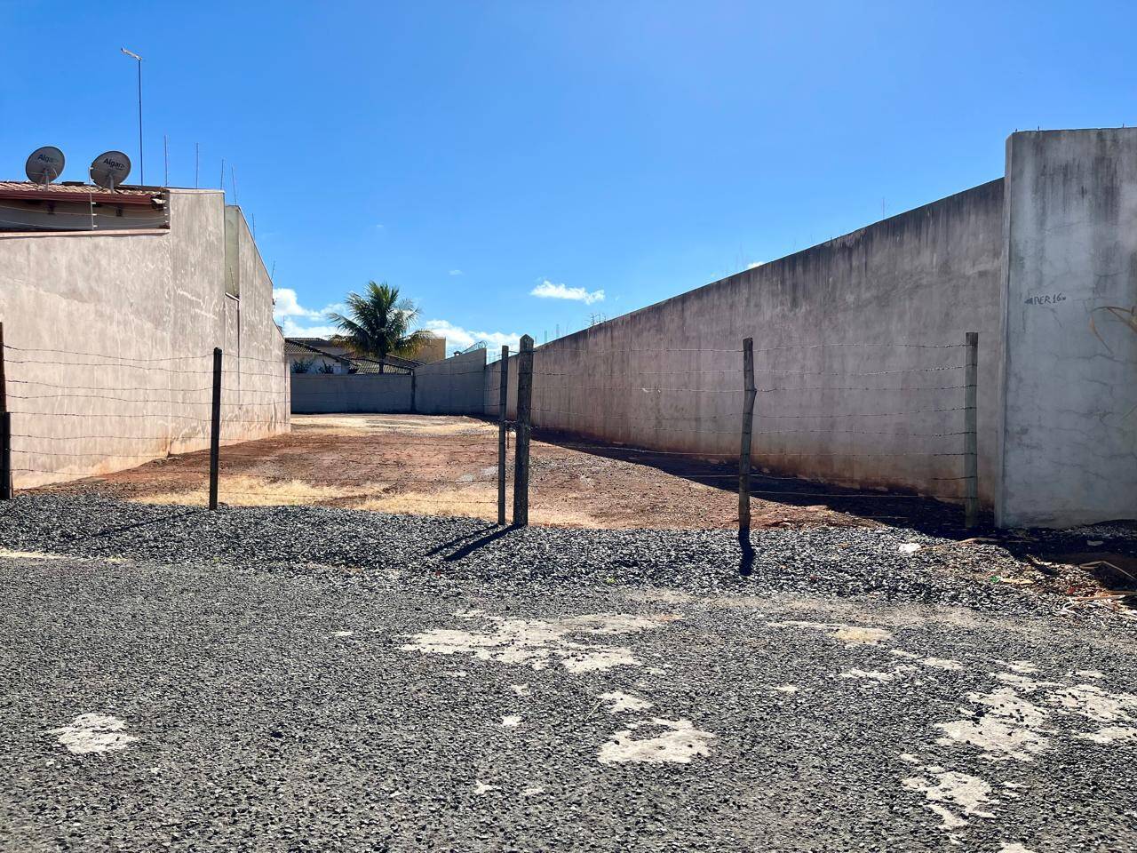 ##VD 22500 - Terreno para Venda em Araguari - MG