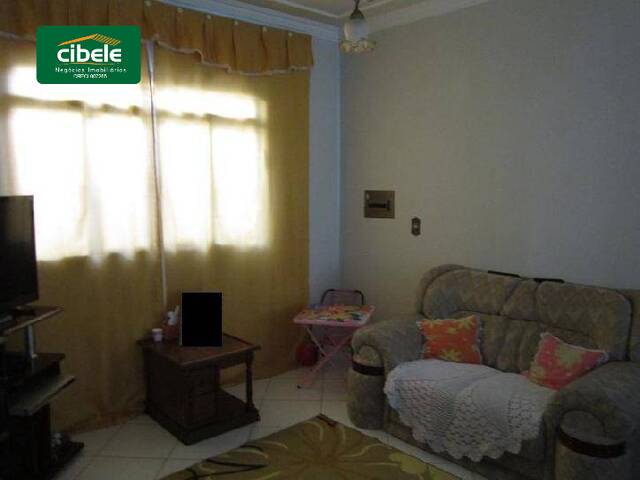 Casa para Venda em Araguari - 2