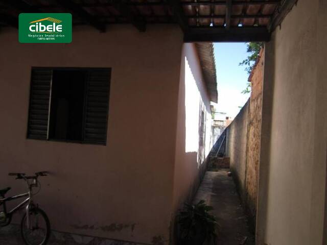 Casa para Venda em Araguari - 4