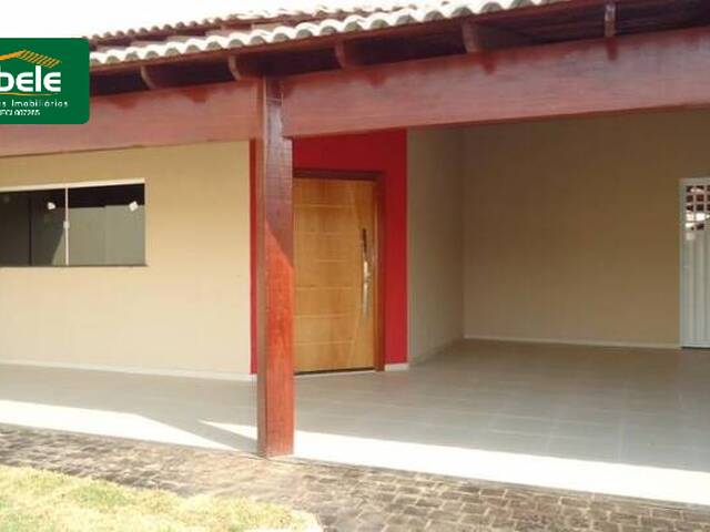 Casa para Venda em Araguari - 3