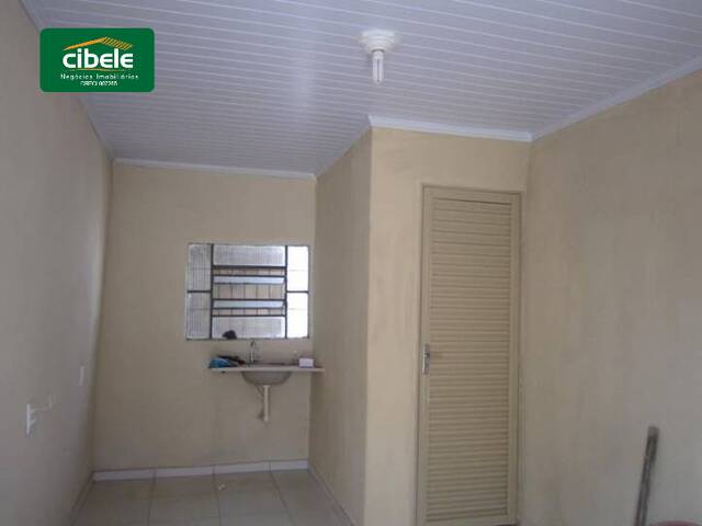Casa para Venda em Araguari - 3