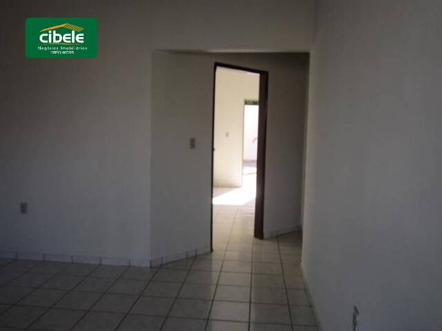 Casa para Venda em Araguari - 3
