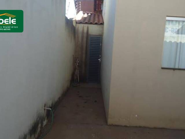Casa para Venda em Araguari - 2