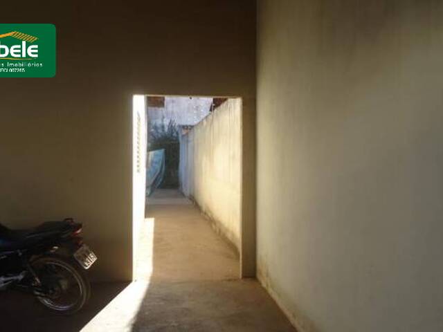 Casa para Venda em Araguari - 4