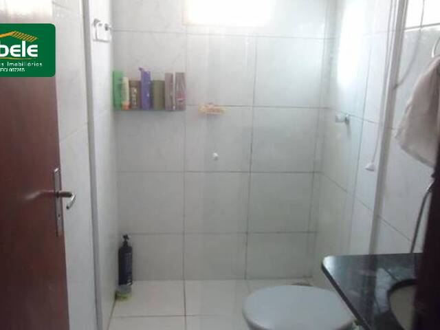 Casa para Venda em Araguari - 5