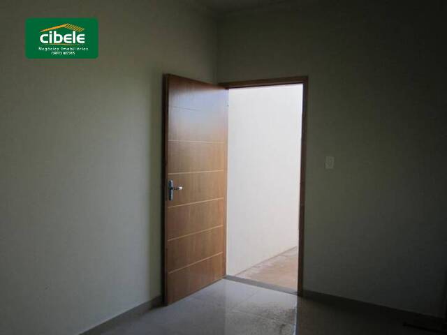Casa para Venda em Araguari - 5
