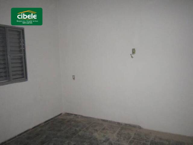 Casa para Venda em Araguari - 5