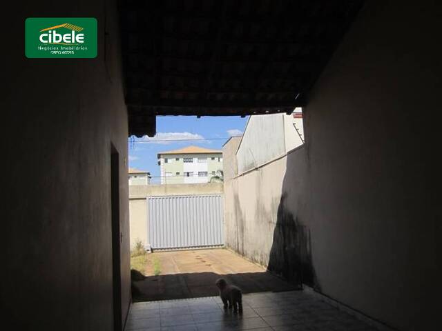 Casa para Venda em Araguari - 4