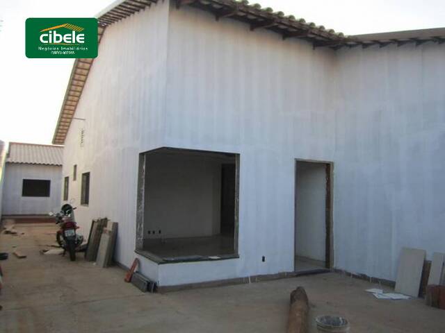 Casa para Venda em Araguari - 1