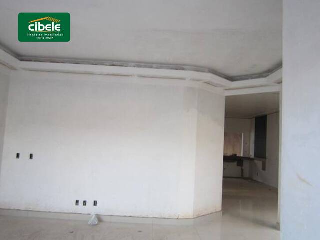 Casa para Venda em Araguari - 2