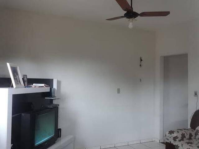 Casa para Venda em Araguari - 3