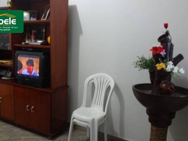 Casa para Venda em Araguari - 2