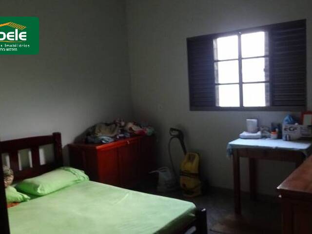 Casa para Venda em Araguari - 3