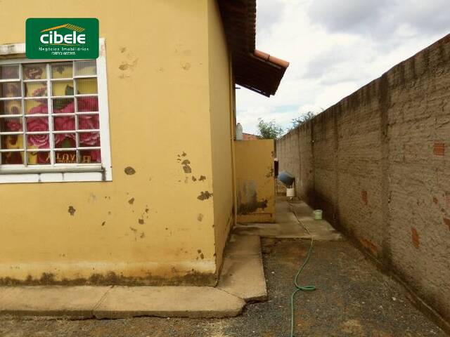 Casa para Venda em Araguari - 3