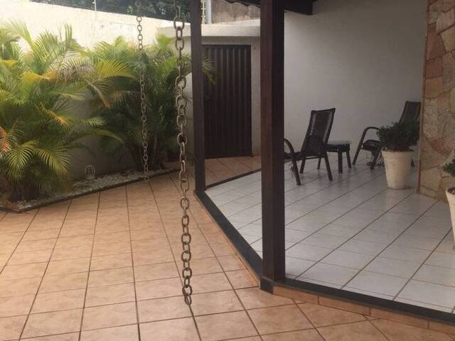 Casa para Venda em Araguari - 2