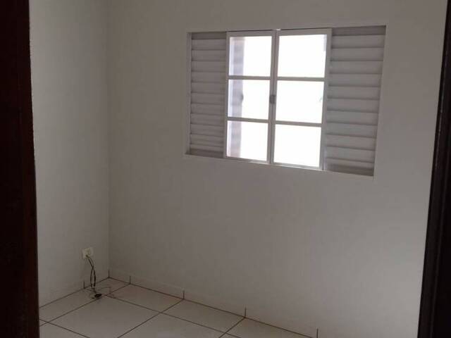 Casa para Venda em Araguari - 4