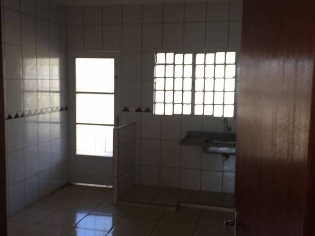 Casa para Venda em Araguari - 5