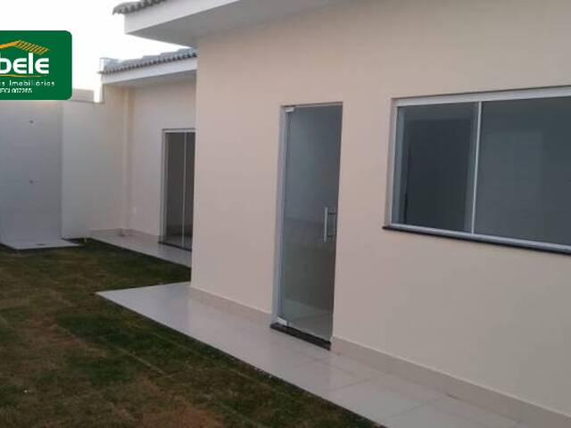 Casa para Venda em Araguari - 3