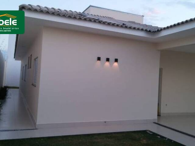 Casa para Venda em Araguari - 5