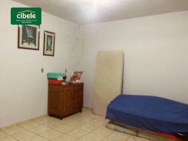 Casa para Venda em Araguari - 3