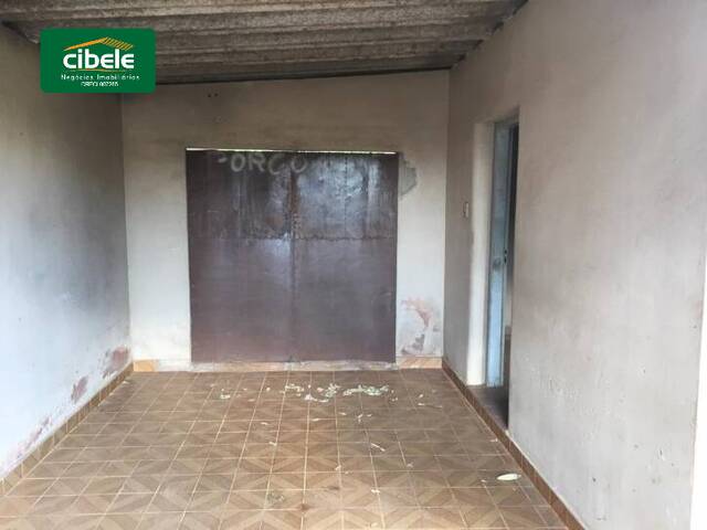 Casa para Venda em Araguari - 1
