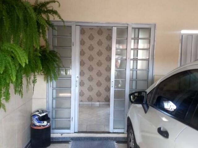 Casa para Venda em Araguari - 2