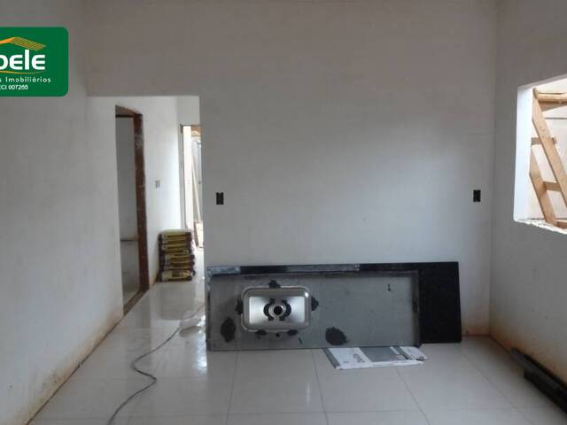 Casa para Venda em Araguari - 5