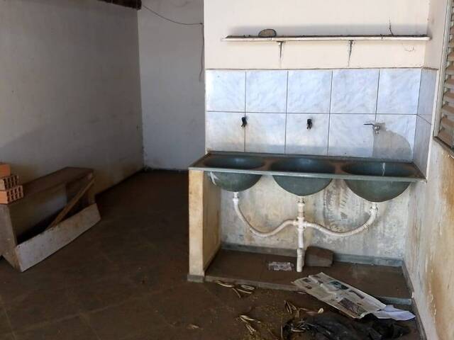 Casa para Venda em Araguari - 3