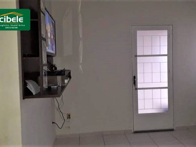 Casa para Venda em Araguari - 1