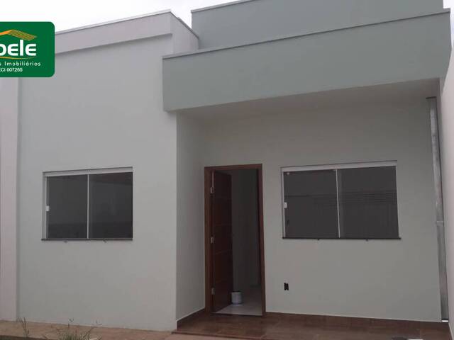 Casa para Venda em Araguari - 1