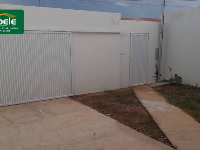 Casa para Venda em Araguari - 2