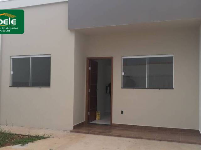 Casa para Venda em Araguari - 1