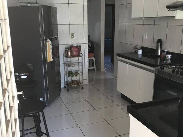 Casa para Venda em Araguari - 3