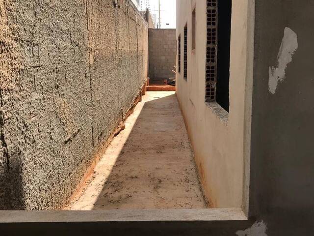 Casa para Venda em Araguari - 2