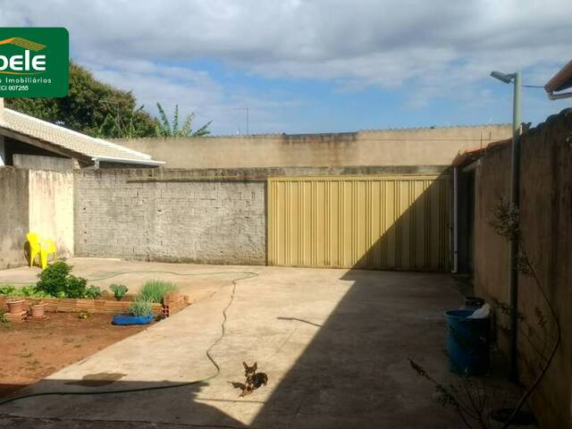 Casa para Venda em Araguari - 4