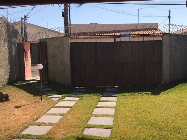 Casa para Venda em Araguari - 2