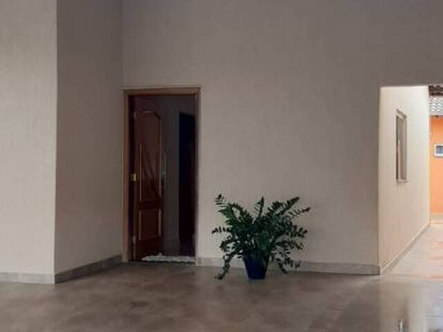 #VD 1667 - Casa para Venda em Uberlândia - MG - 2