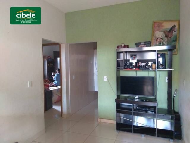 Casa para Venda em Araguari - 2