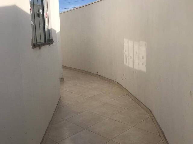 Casa para Venda em Araguari - 3