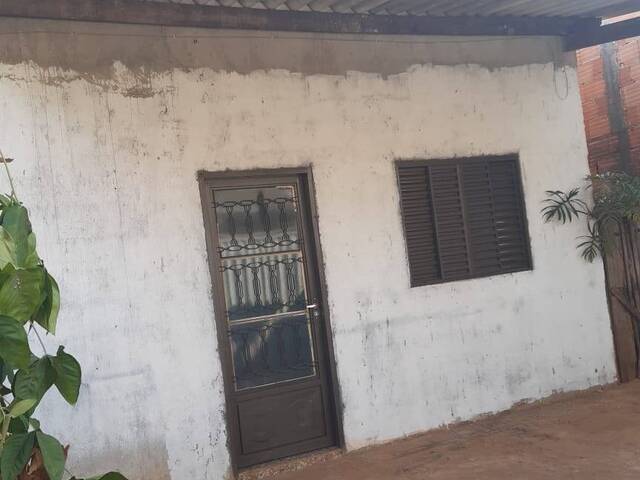 Casa para Venda em Araguari - 3
