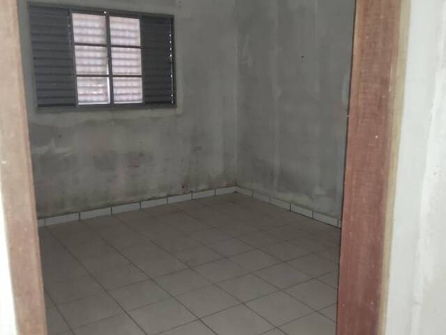 Casa para Venda em Araguari - 5