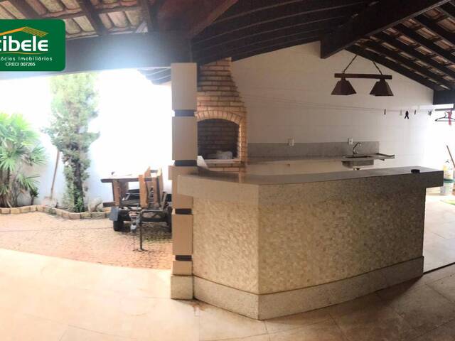 #VD 1880 - Casa para Venda em Araguari - MG