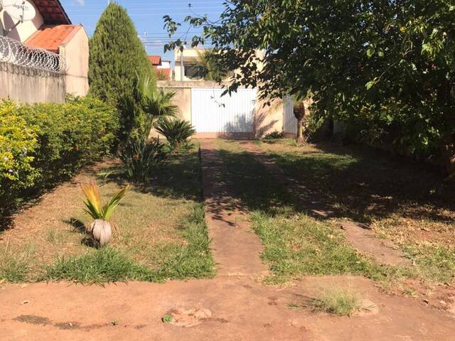 #VD 1870 - Casa para Venda em Araguari - MG