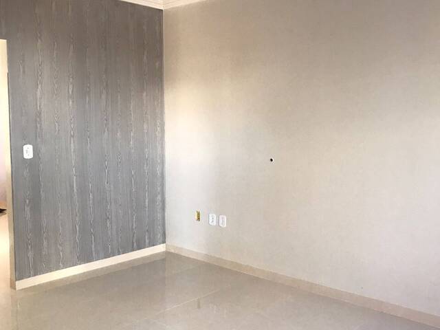Casa para Venda em Araguari - 2